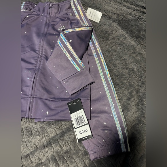 Adidas Girls/Toddler Sweatsuit Size.5 BNWT - Picture 4 of 4